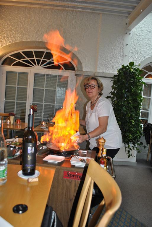 Berg Gasthaus Zum Bahnhof מראה חיצוני תמונה